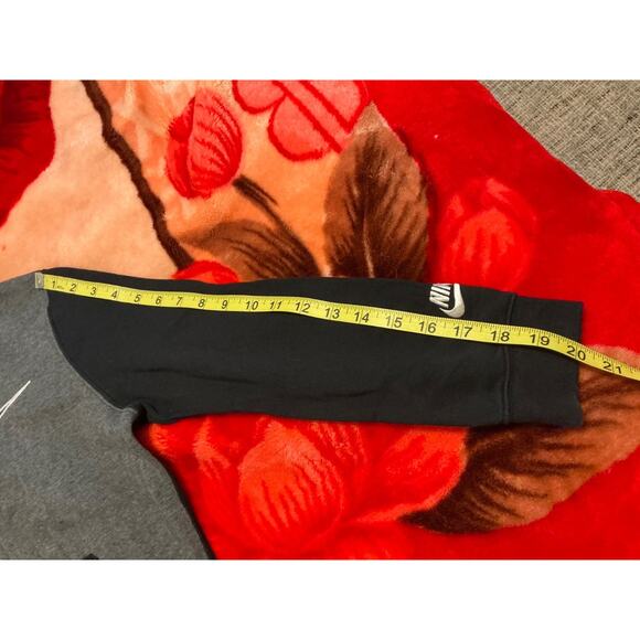 Nike Hoodie boys M Gray Black Sweatshirt Sweater - Picture 6 of 9